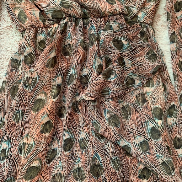 Adorable feminine wrap style Anthropologie dress - Picture 3 of 5